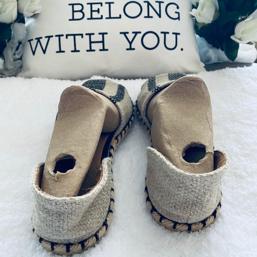 Espadrilles - Picture 3 of 4